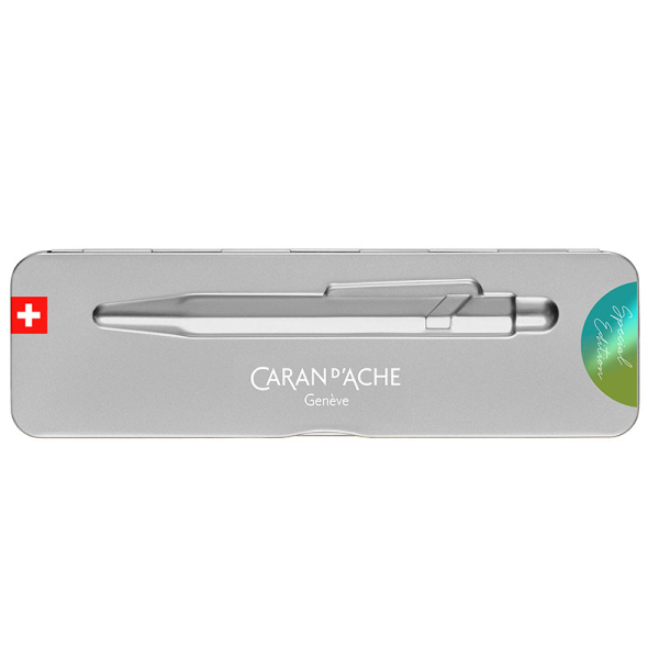 caran d ache 849 Kugelschreiber caran d Ache 849 ballpoint Claim Your Style 3 arkisgrün, Metallbox von vorn